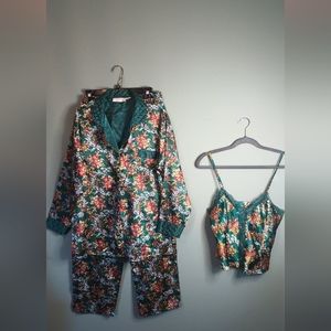 Pre loved Victoria Secret three pieces PJ set.